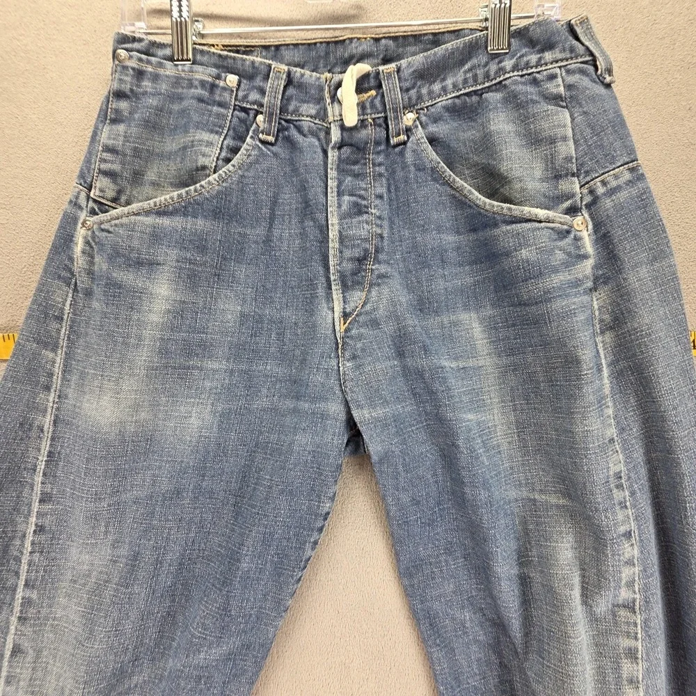 Levis 11757 important
